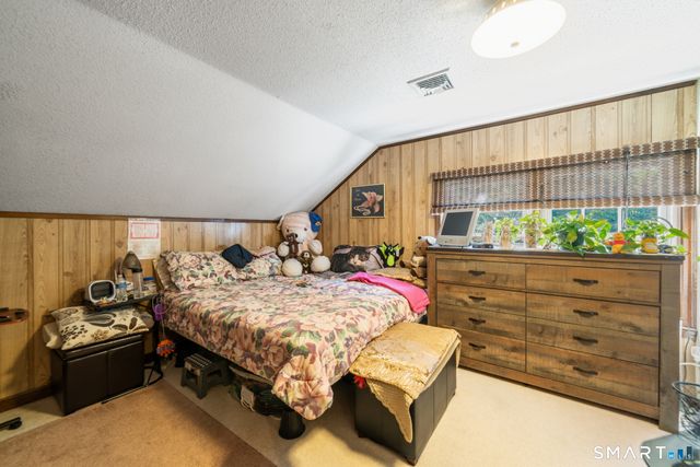 100 Blue Trail, Hamden, CT 06518