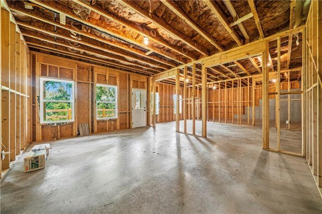 6 Brownwood Drive SE, Cartersville, GA 30120