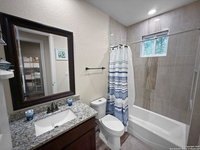 246 Cibolo Way, La Vernia, TX 78121