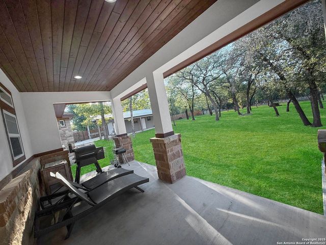 246 Cibolo Way, La Vernia, TX 78121