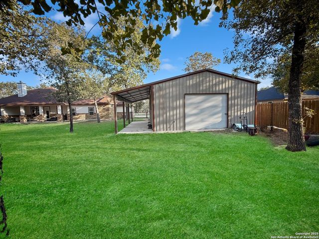 246 Cibolo Way, La Vernia, TX 78121