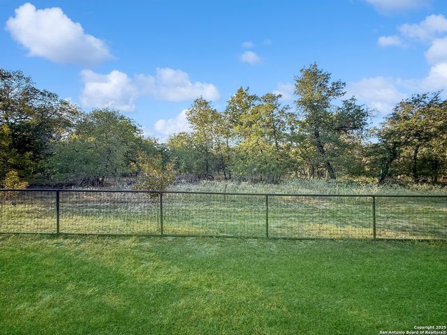 246 Cibolo Way, La Vernia, TX 78121