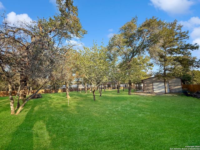 246 Cibolo Way, La Vernia, TX 78121