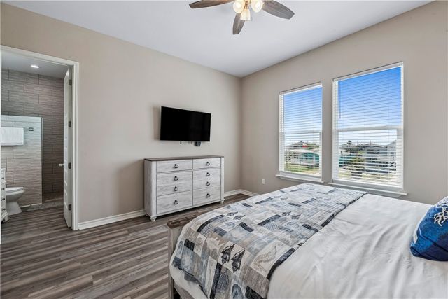 125 Lakeview, Rockport, TX 78382