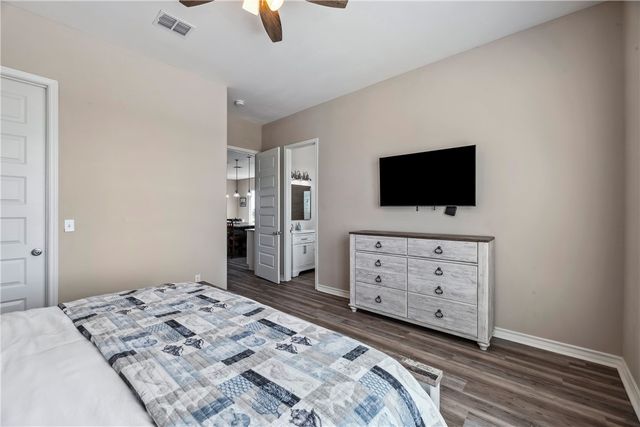 125 Lakeview, Rockport, TX 78382