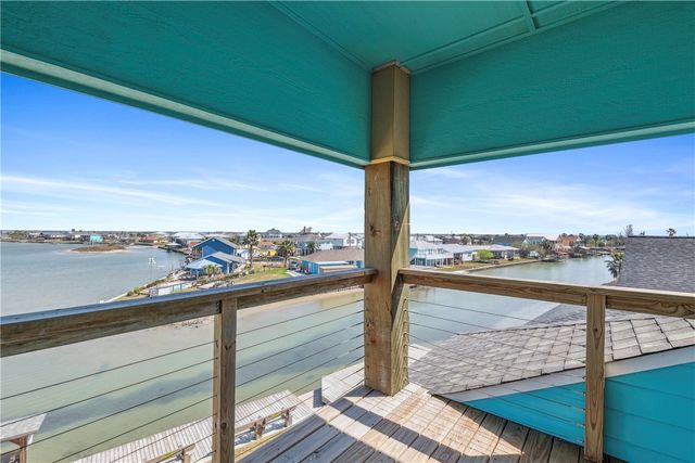 125 Lakeview, Rockport, TX 78382