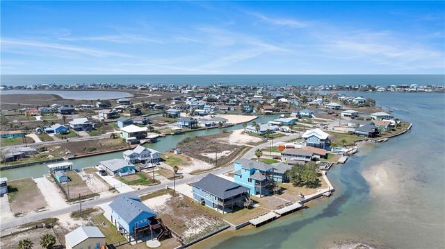 125 Lakeview, Rockport, TX 78382
