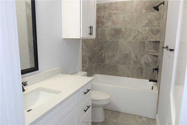 2000 Reagan Court, Bryan, TX 77802