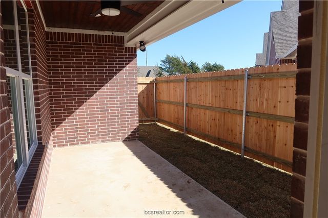 2000 Reagan Court, Bryan, TX 77802