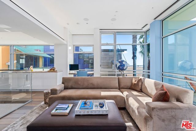 2505 Ocean Front Walk, Venice (los Angeles), CA 90291