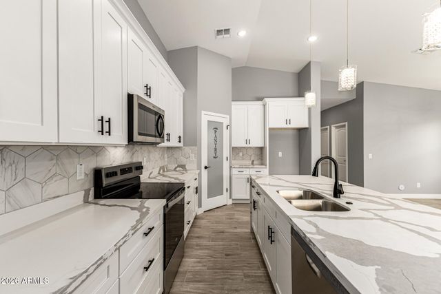 11007 W HOPI Street, Avondale, AZ 85323