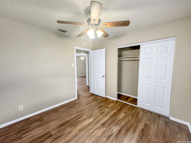 310 Mahota Dr, San Antonio, TX 78227