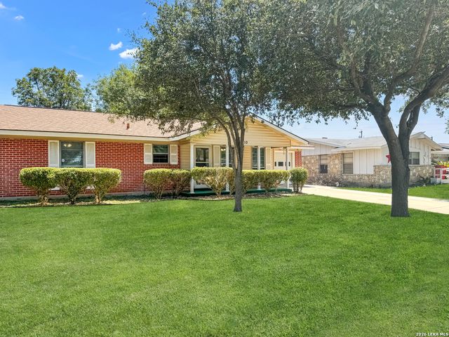 310 Mahota Dr, San Antonio, TX 78227