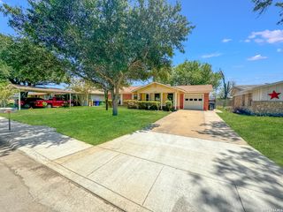 310 Mahota Dr, San Antonio, TX 78227