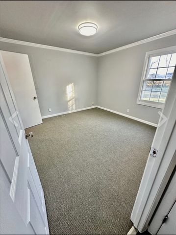 2221 Dominion Dr, Murfreesboro, TN 37129