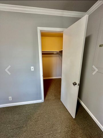 2221 Dominion Dr, Murfreesboro, TN 37129