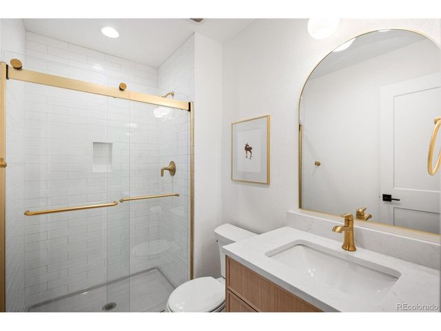 5212 S Geneva St, Englewood, CO 80111