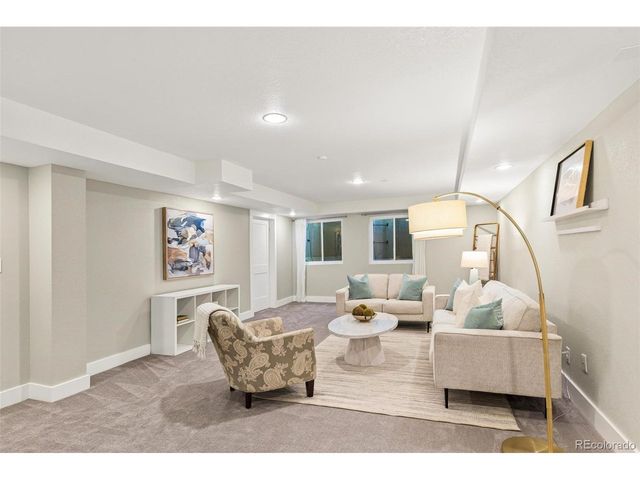 5212 S Geneva St, Englewood, CO 80111