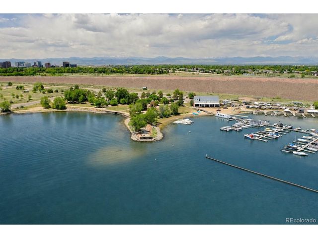 5212 S Geneva St, Englewood, CO 80111