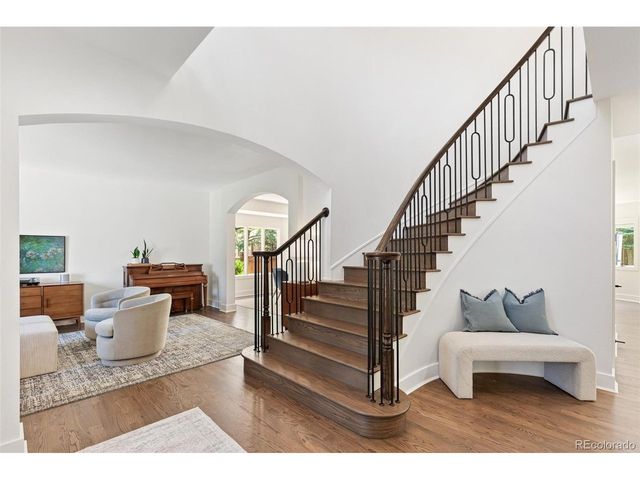 5212 S Geneva St, Englewood, CO 80111