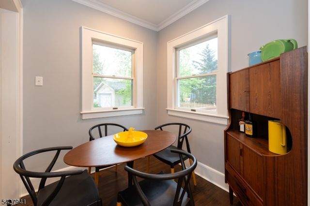 82 Oakland Rd, Maplewood Twp., NJ 07040