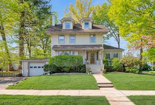 82 Oakland Rd, Maplewood Twp., NJ 07040