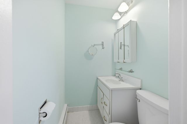 8856 Northshore Drive 201A, Des Plaines, IL 60016