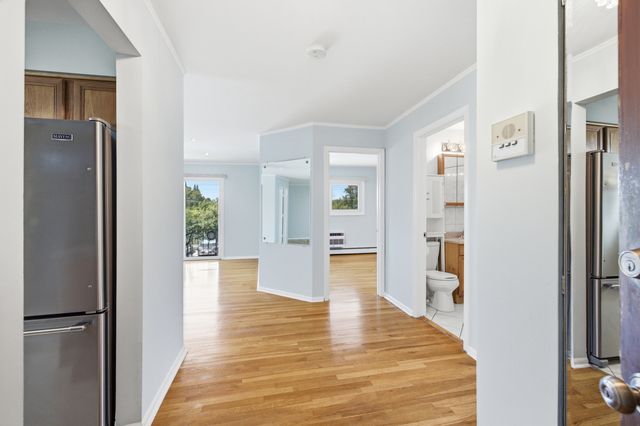 8856 Northshore Drive 201A, Des Plaines, IL 60016