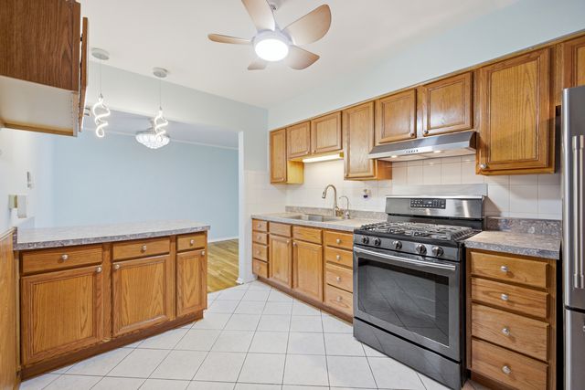 8856 Northshore Drive 201A, Des Plaines, IL 60016