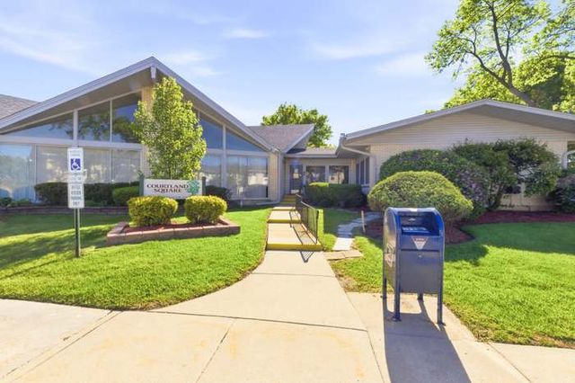 8856 Northshore Drive 201A, Des Plaines, IL 60016