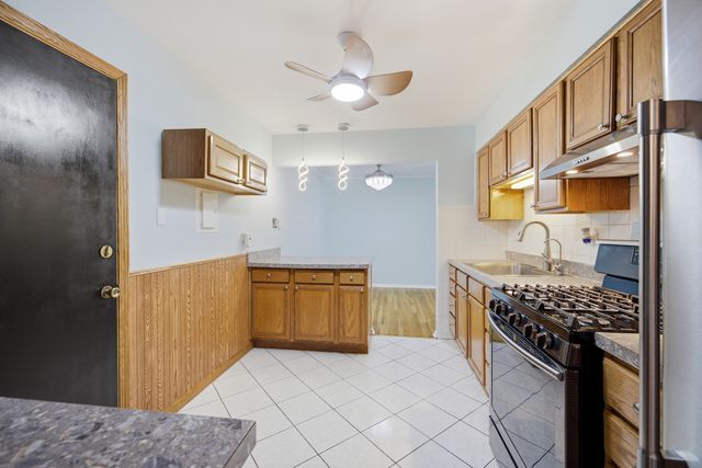 8856 Northshore Drive 201A, Des Plaines, IL 60016