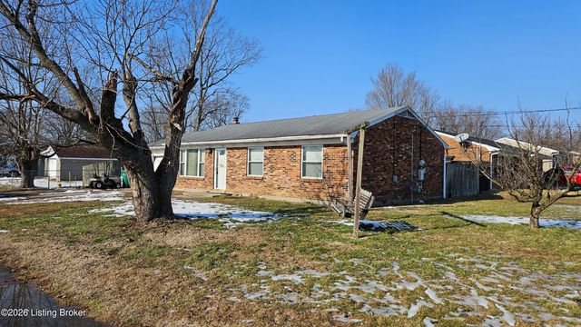 1004 Summitt Dr, Louisville, KY 40229