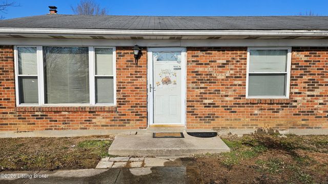 1004 Summitt Dr, Louisville, KY 40229