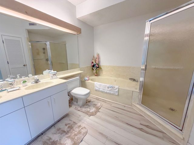 723 Windermer by the Sea Cir Apt 1C, Myrtle Beach, SC 29572