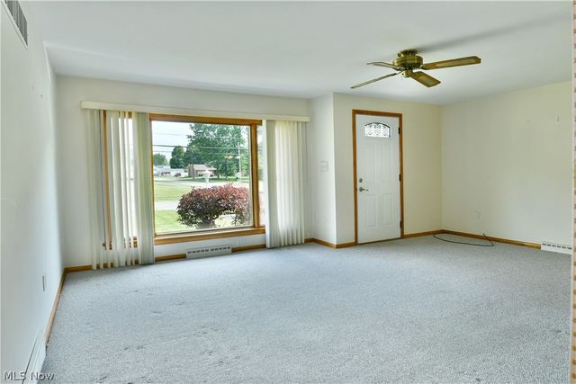 2909 Beal Street NW, Warren, OH 44485