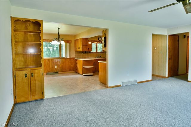 2909 Beal Street NW, Warren, OH 44485