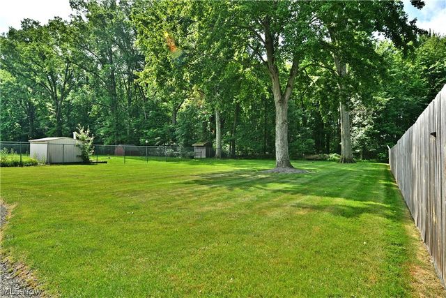 2909 Beal Street NW, Warren, OH 44485
