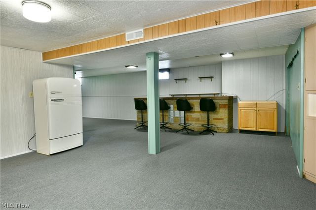 2909 Beal Street NW, Warren, OH 44485