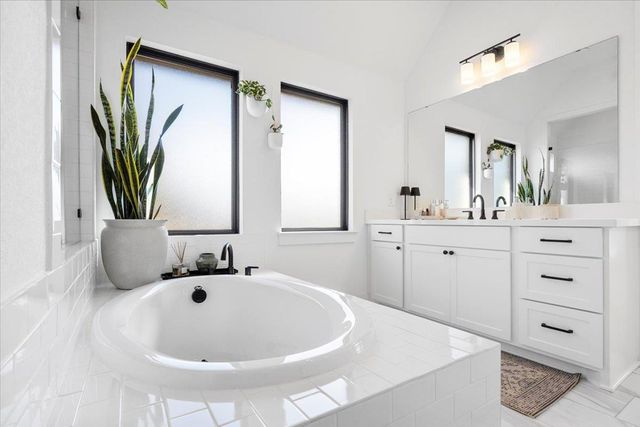 398 Trout River RD, Kyle, TX 78640