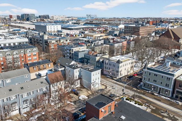 170 W 3rd St 1, Boston, MA 02127
