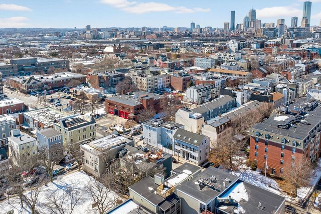 170 W 3rd St 1, Boston, MA 02127