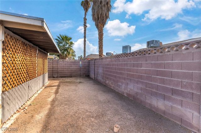 4793 Via Renaldo, Las Vegas, NV 89103