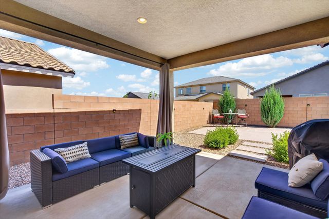 922 Turquesa Loop SE, Rio Rancho, NM 87124