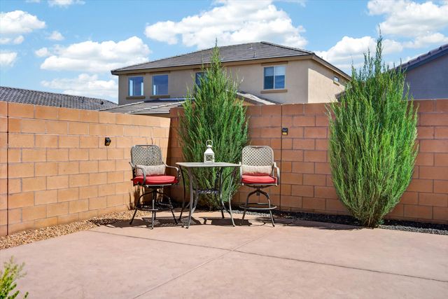 922 Turquesa Loop SE, Rio Rancho, NM 87124