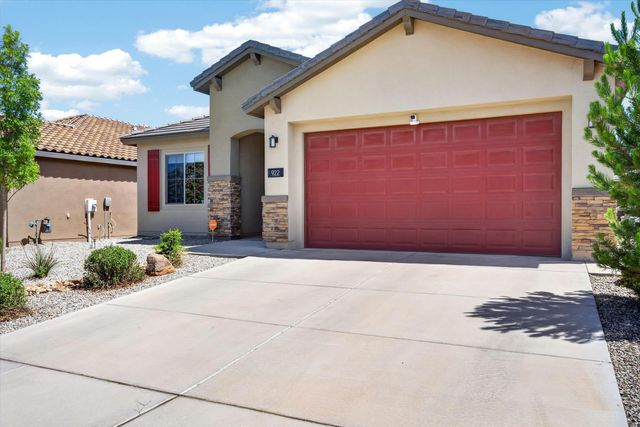 922 Turquesa Loop SE, Rio Rancho, NM 87124