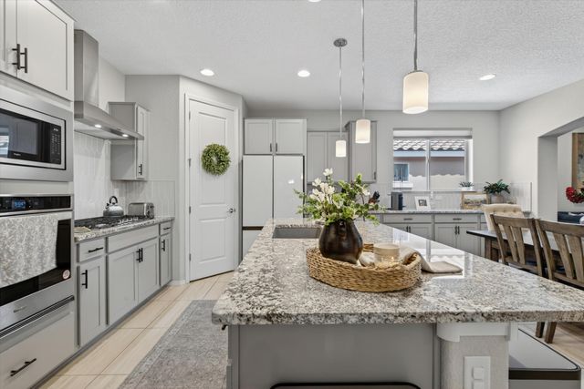 922 Turquesa Loop SE, Rio Rancho, NM 87124
