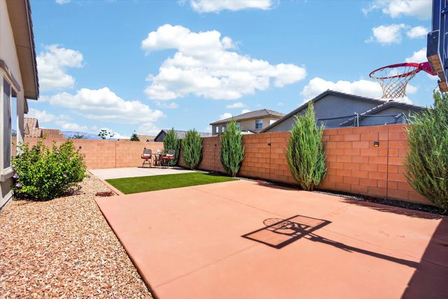 922 Turquesa Loop SE, Rio Rancho, NM 87124
