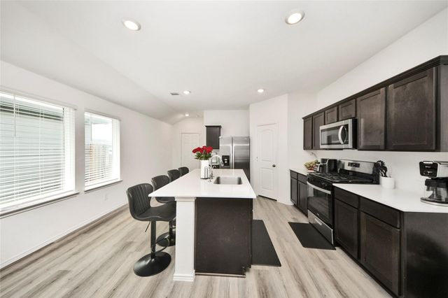 1010 Muscadine Vine Lane, Houston, TX 77090