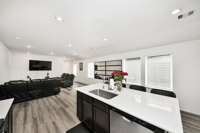 1010 Muscadine Vine Lane, Houston, TX 77090