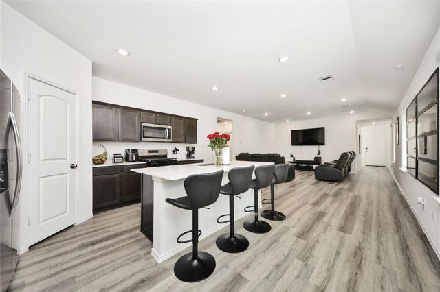 1010 Muscadine Vine Lane, Houston, TX 77090